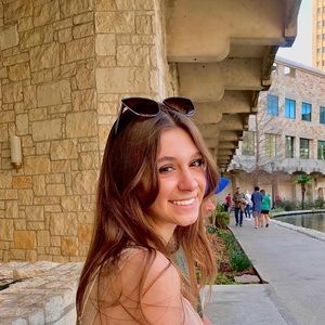 Meet your Posher, Kendall